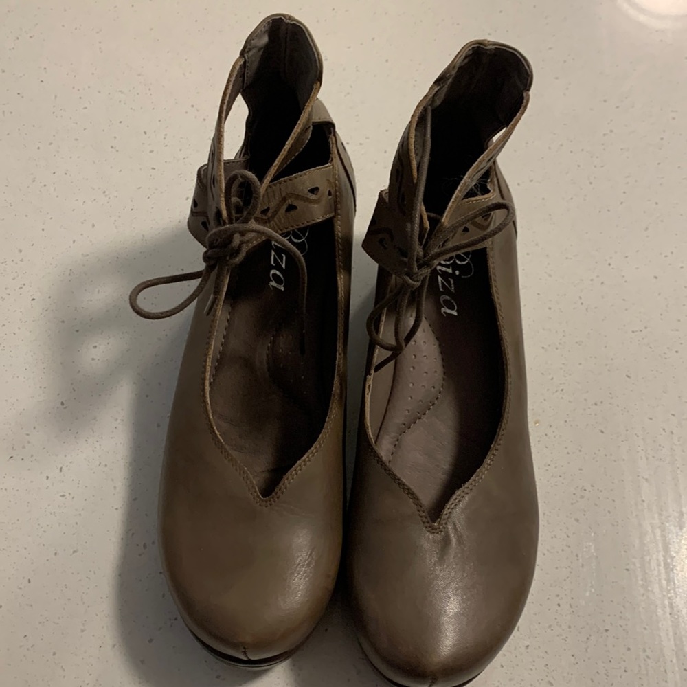 Biza Leather Comfort Heel